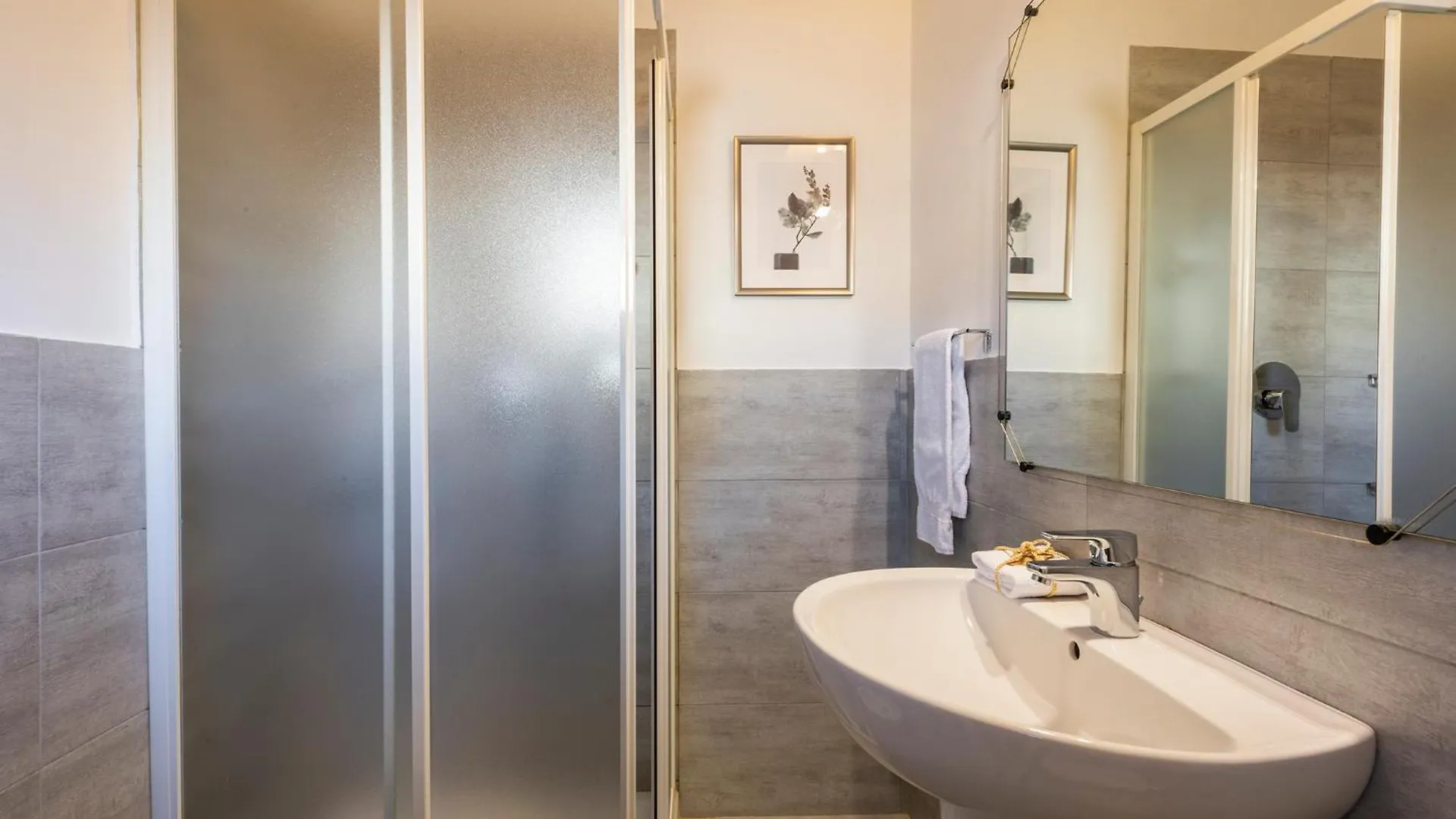 Apartments Florence San Niccolo View 0*,