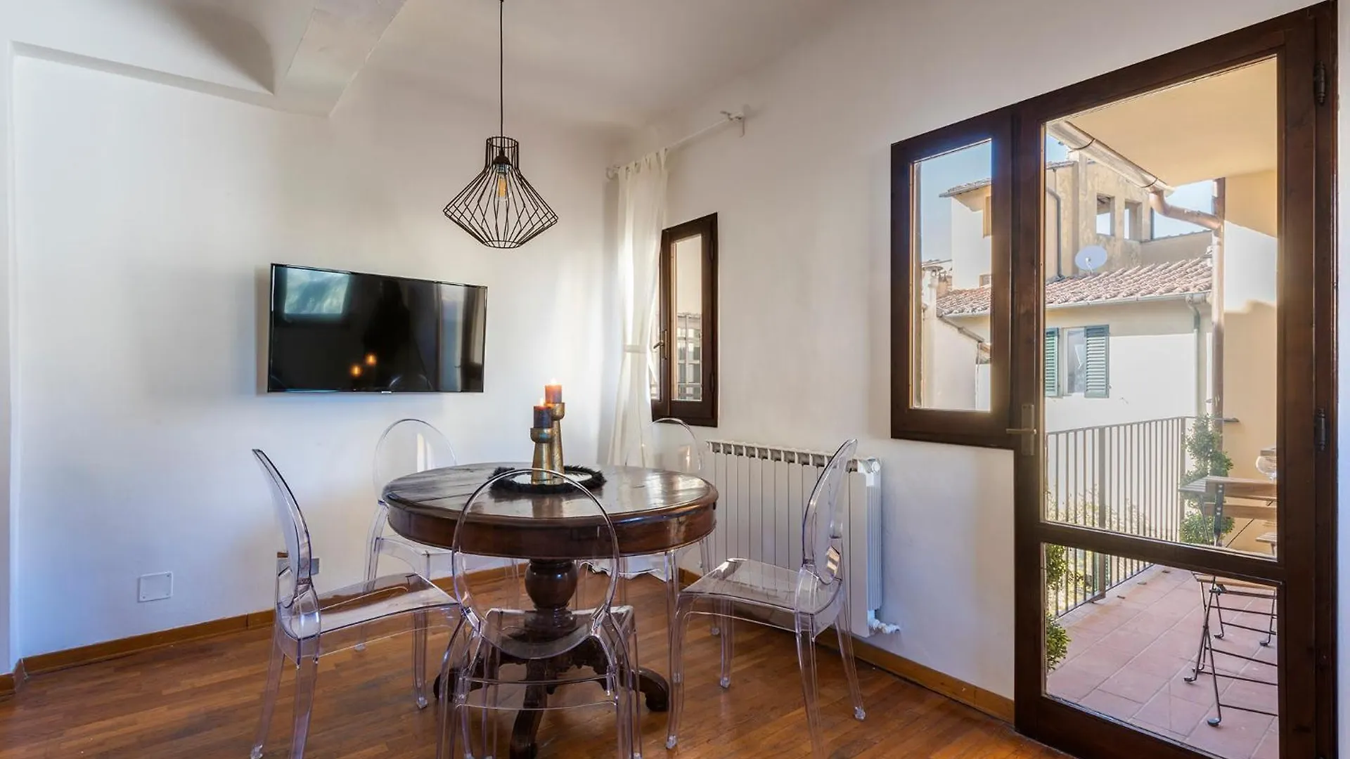Apartments Florence San Niccolo View